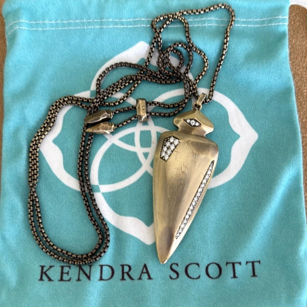 Kendra Scott Staley necklace - Antique Brass